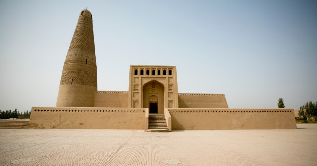 7 Days Xinjiang Group Tour from Kashgar to Urumqi