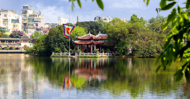 3 Days Hanoi with Halong Bay Day Tour