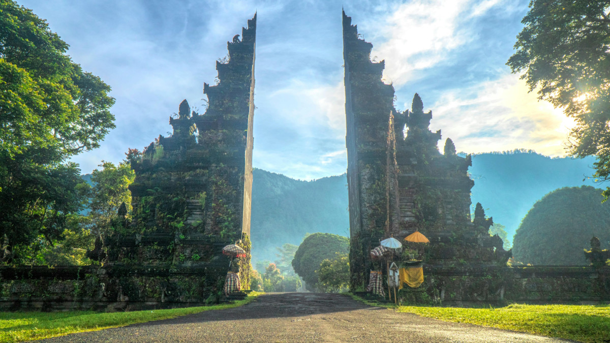 The Best Luxury Experiences in Indonesia