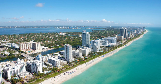 Orlando & Miami: Disney Magic, Animal Adventures & Vibrant City Life