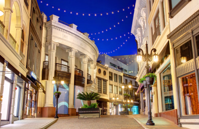 Los Angeles & Anaheim Vacation: Disneyland, Universal Studios & Hollywood Tour Package highlight 1