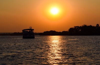 5 Days Victoria Falls & Chobe Safari Tour Package highlight 3