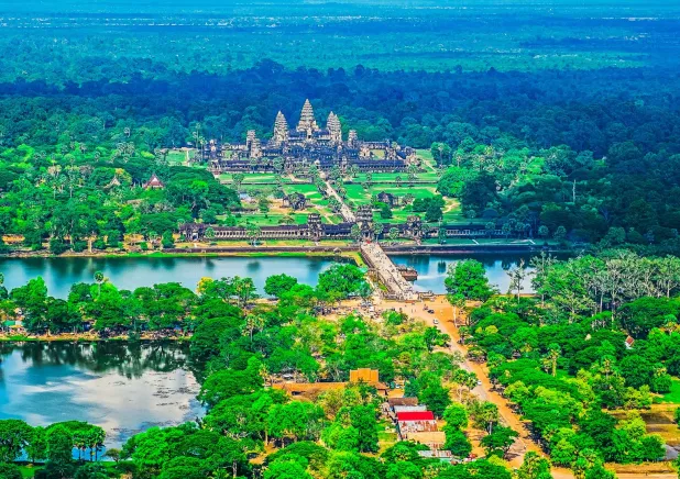 Siem Reap Cultural Escape: Angkor Wat, Floating Village & Countryside Temples