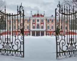 Kadriorg Palace