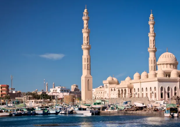 10 Day Egypt Explorer Halal Tour with Cairo, Nile Cruise & Red Sea Getaway