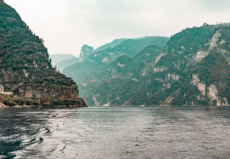 Day 09: Yichang - Shanghai by plane