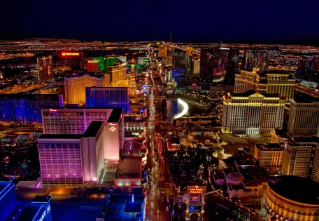Day 04: Travel to Las Vegas & Night Tour