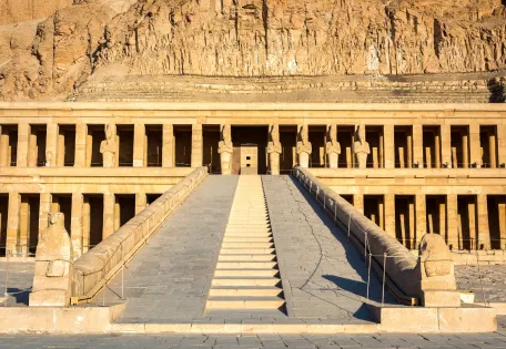 Day 06: Royal Tombs & Red Sea Transfer