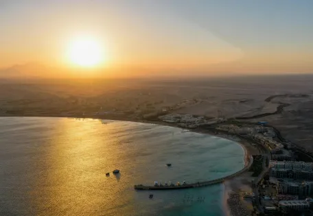 Day 07: Glass-Bottom Boat