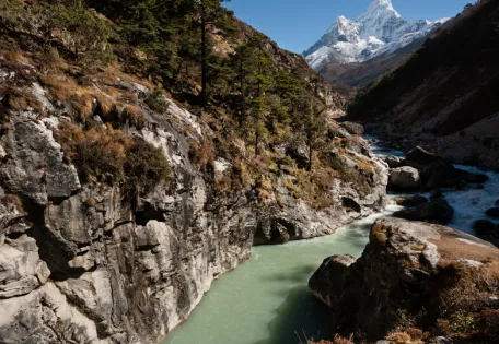 Day 02: Kathmandu to Pokhara (850m)