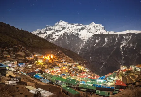 Day 03: Pokhara - Nayapul - Sewai and trek to Chomrong (2170m)