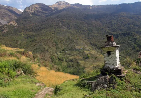 Day 05: Trek to Deurali (3200m)