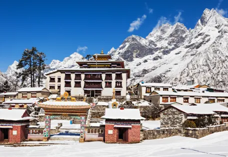 Day 05: Namche to Debuche (3,800m), 13 Km. 6 hours walking.