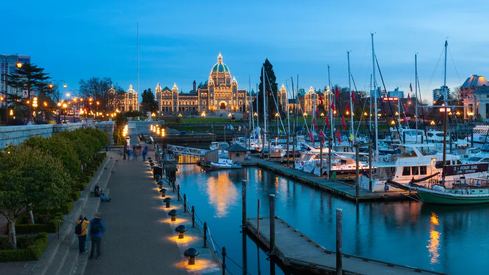 7-Day Vancouver, Whistler & Victoria Adventure: Nature, Culture & Scenic Wonders