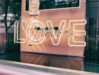 6 Romantic Destinations That Scream “Love” for Valentines’ Day