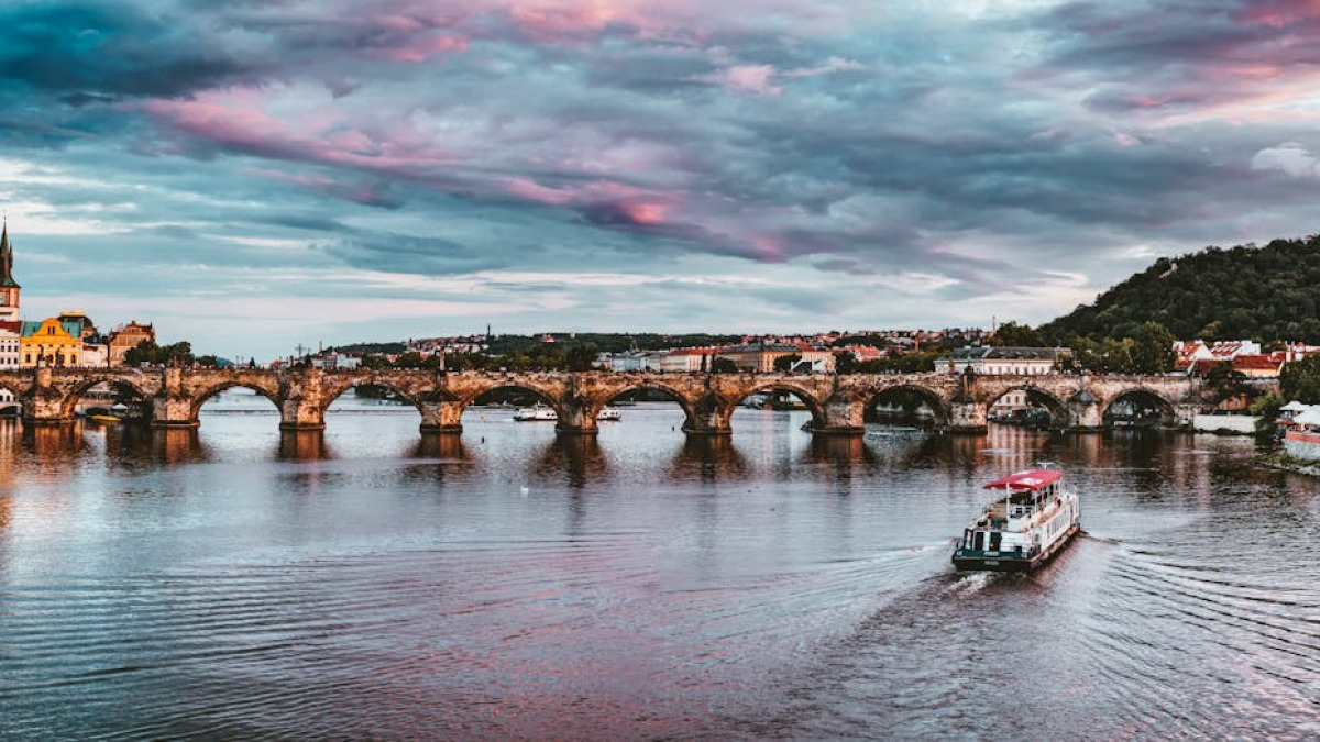 Why Travel Time Ruins Most Europe Itineraries From Singapore