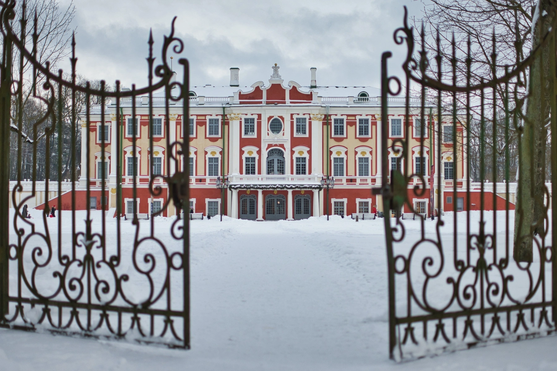 Kadriorg Palace