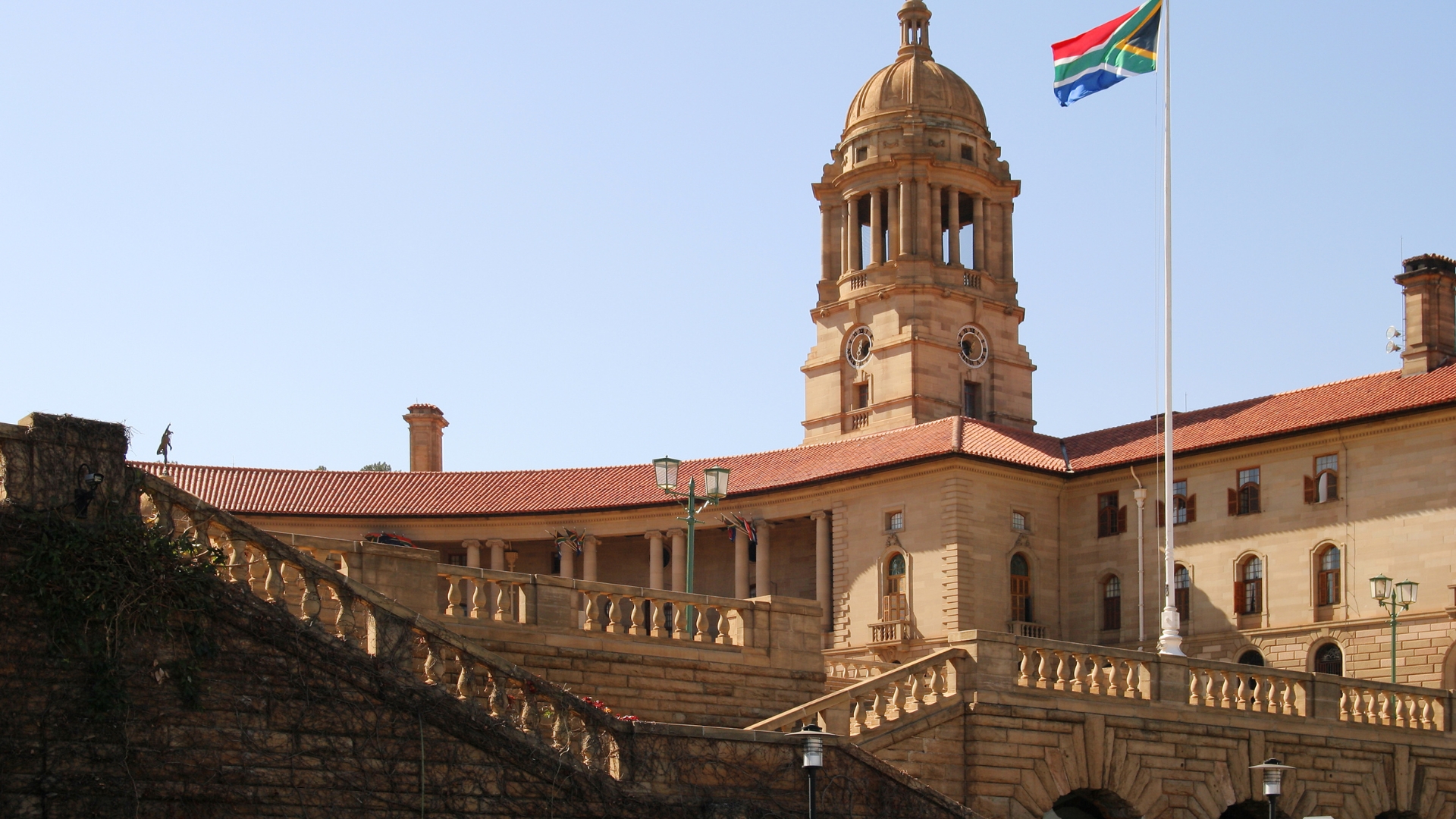 7-Day South Africa Tour with Johannesburg, Sun City & Cape Town
