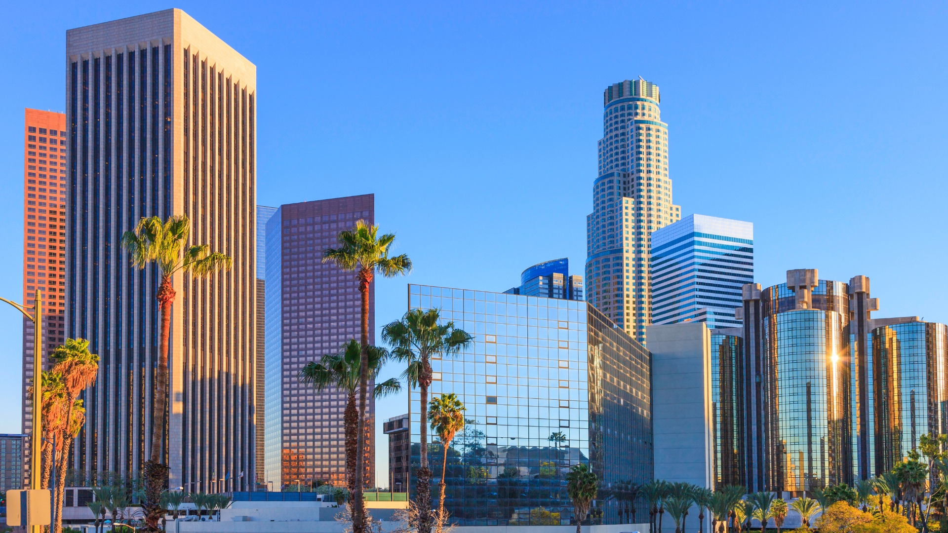 Los Angeles & Anaheim Vacation: Disneyland, Universal Studios & Hollywood Tour Package