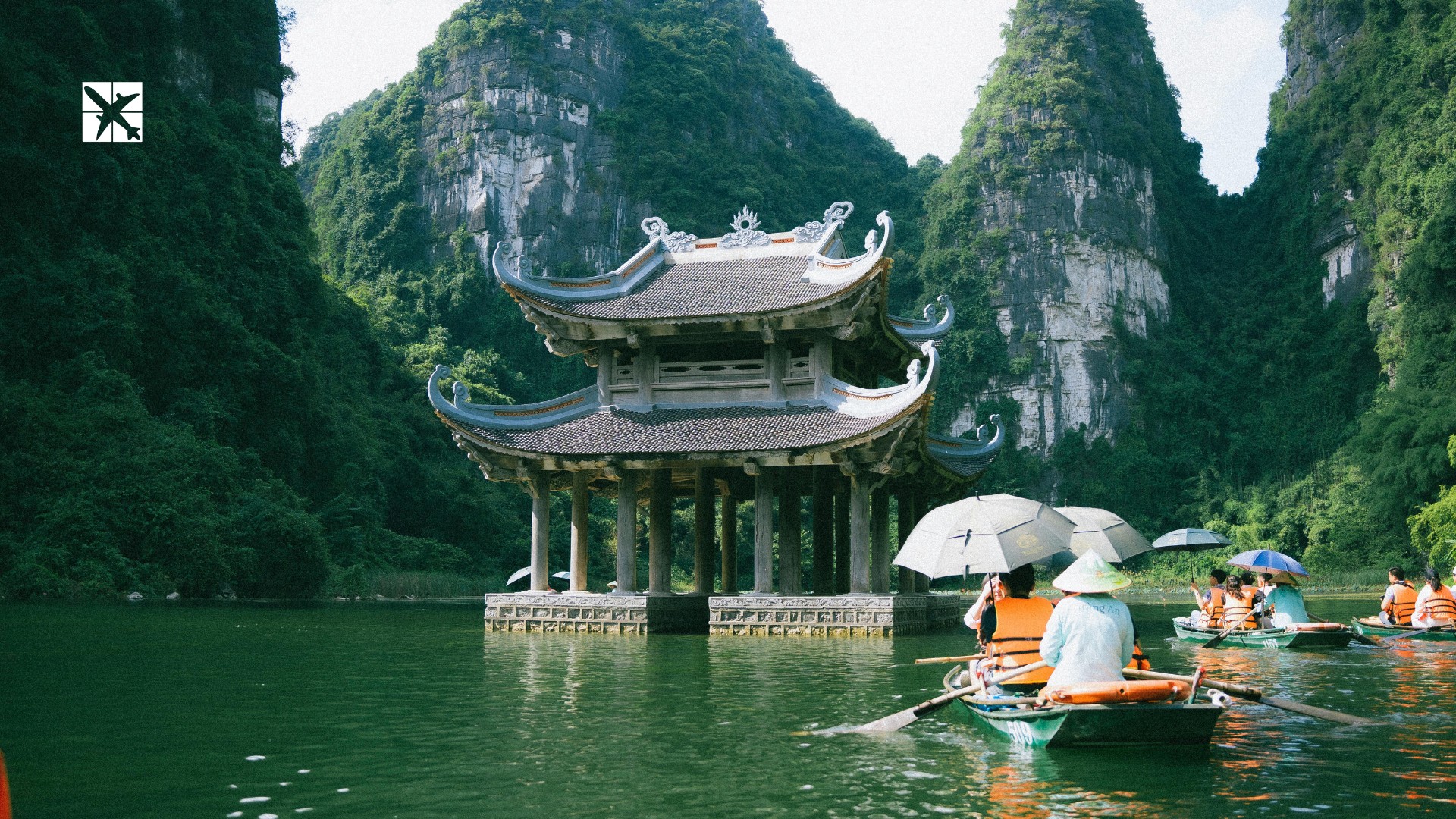 Hanoi vs Ho Chi Minh - Which city is right for your Vietnam trip?