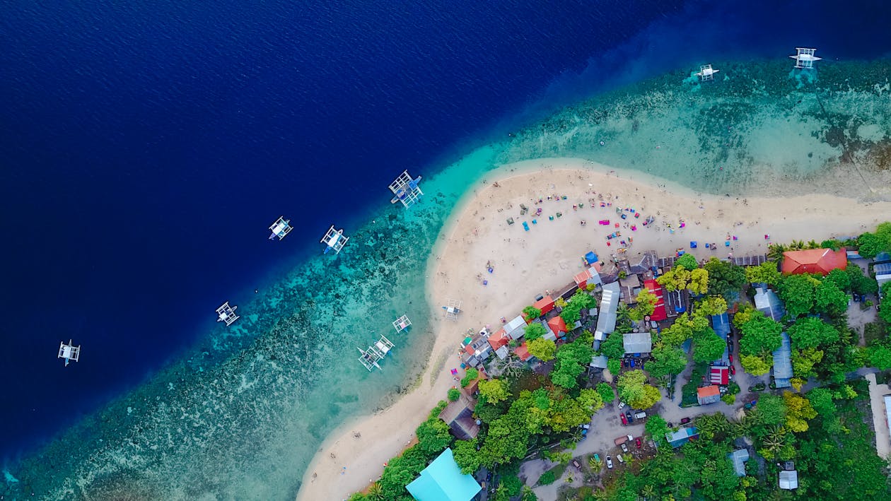 10 Things You Should Know Before Visiting the Philippines