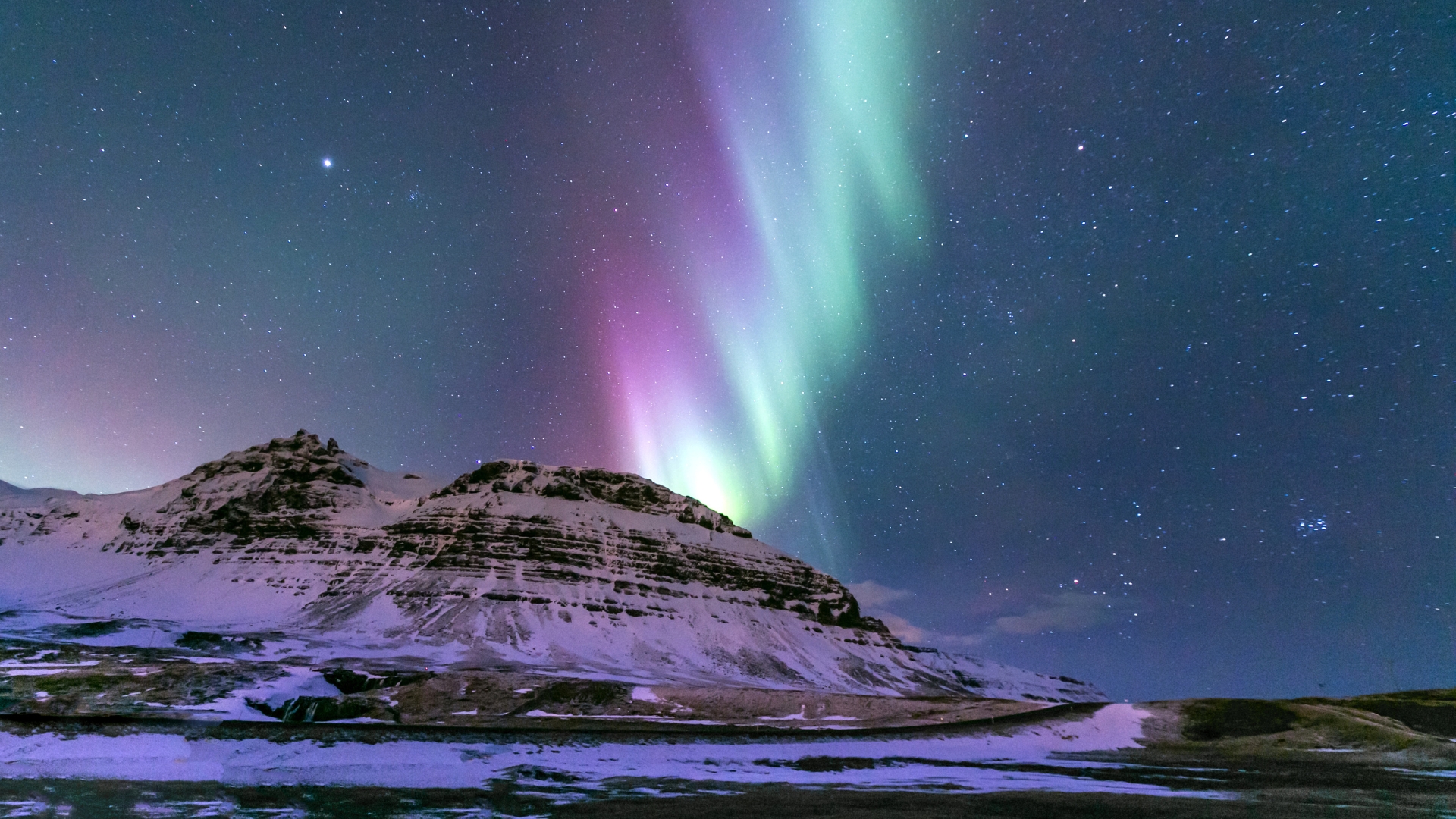 What is the best time to visit Iceland for the Northern Lights?